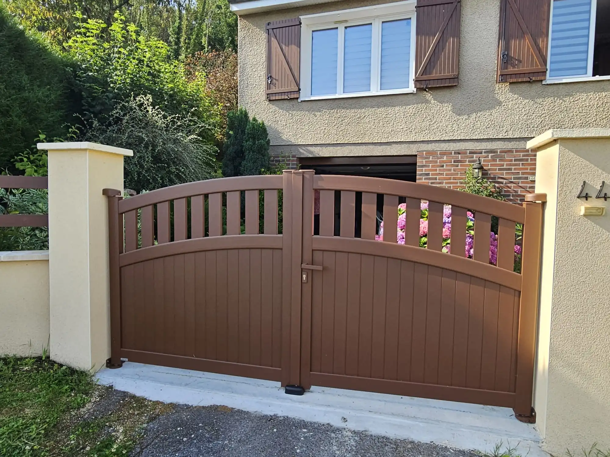 Portail autoportant industriel